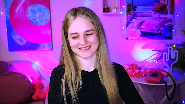 Snapshot of DeboraLarson chatting on 5, 3, 2025 DeboraLarson online show from 5, 3, 2025