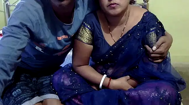 Snapshot of Couple_For_You18 chatting on 8, 1, 2025 Couple For You18 online show from 8, 1, 2025