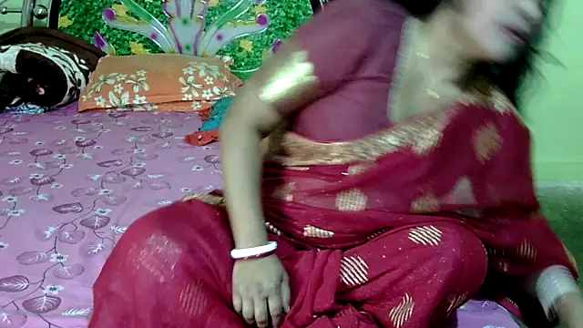 Snapshot of Couple_For_You18 chatting on 10, 2, 2025 Couple For You18 online show from 10, 2, 2025