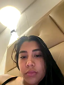 Snapshot of darsha_90 chatting on 8, 11, 2025 darsha 90 online show from 8, 11, 2025