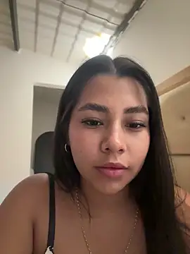 Snapshot of darsha_90 chatting on 15, 4, 2026 darsha 90 online show from 15, 4, 2026