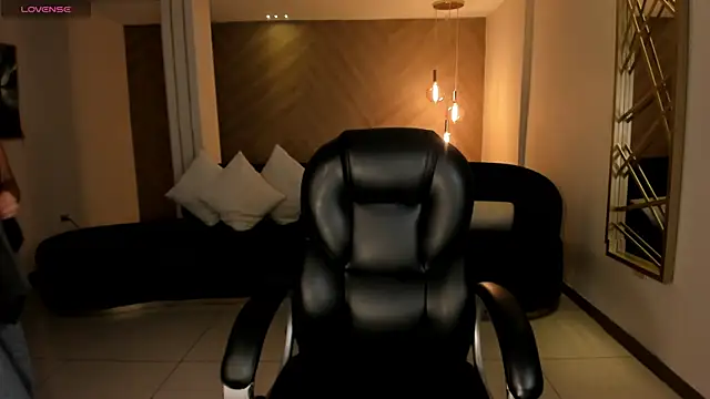 Snapshot of GabriellaLee chatting on 6, 2, 2025 GabriellaLee online show from 6, 2, 2025