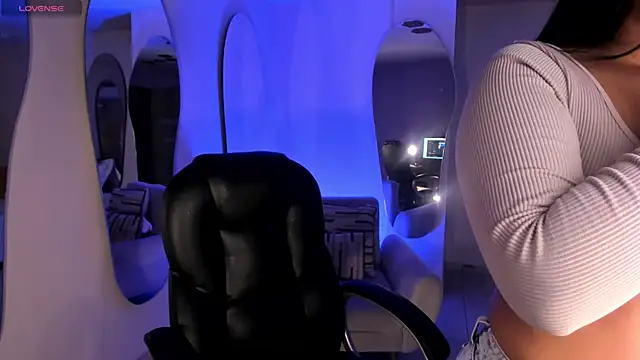 Snapshot of GabriellaLee chatting on 1, 10, 2025 GabriellaLee online show from 1, 10, 2025