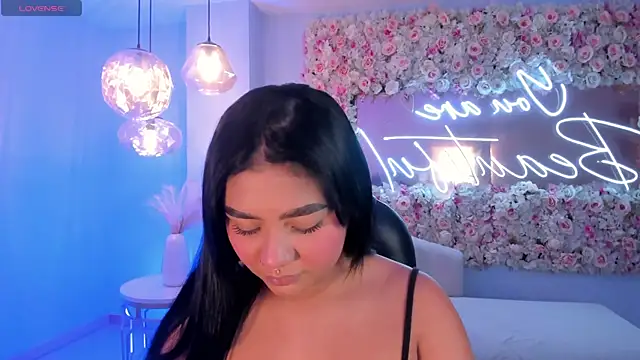 Snapshot of GabriellaLee chatting on 20, 11, 2025 GabriellaLee online show from 20, 11, 2025