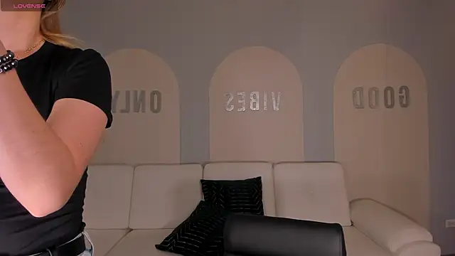 Snapshot of StacyWoods chatting on 20, 7, 2026 StacyWoods online show from 20, 7, 2026