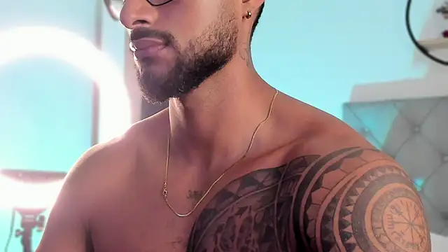 Snapshot of LiamGarcia1 chatting on 10, 1, 2025 LiamGarcia1 online show from 10, 1, 2025