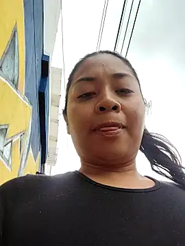 Snapshot of aisha_brownn chatting on 1, 12, 2025 aisha brownn online show from 1, 12, 2025