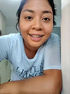 Snapshot of aisha_brownn chatting on 4, 12, 2025 aisha brownn online show from 4, 12, 2025