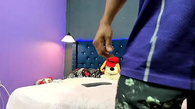 Snapshot of Salomon_koude chatting on 6, 11, 2025 Salomon koude online show from 6, 11, 2025