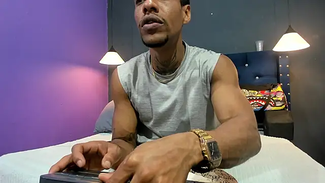 Snapshot of Salomon_koude chatting on 14, 11, 2025 Salomon koude online show from 14, 11, 2025