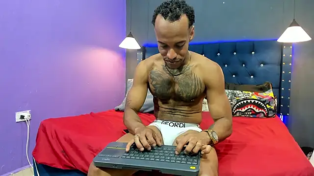 Snapshot of Salomon_koude chatting on 23, 11, 2025 Salomon koude online show from 23, 11, 2025