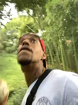 Snapshot of Salomon_koude chatting on 30, 11, 2025 Salomon koude online show from 30, 11, 2025