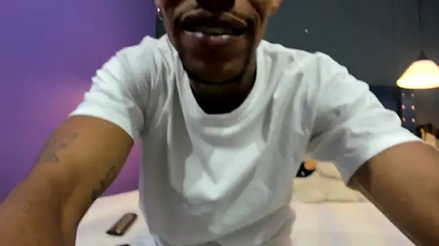 Snapshot of Salomon_koude chatting on 14, 12, 2025 Salomon koude online show from 14, 12, 2025