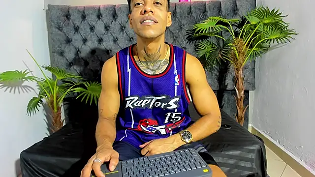 Snapshot of Salomon_koude chatting on 25, 6, 2026 Salomon koude online show from 25, 6, 2026