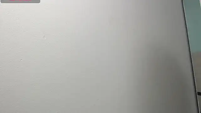 sussy leon online show from 7, 3, 2025