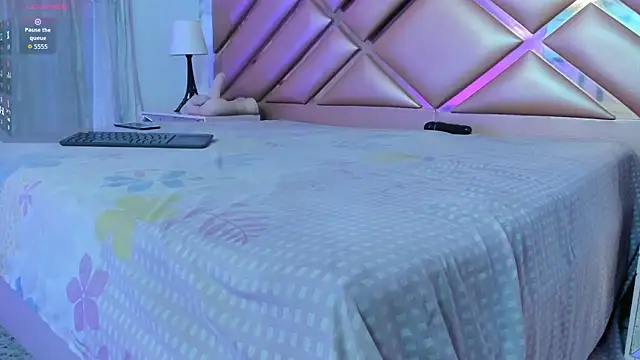 ElisabethMassey online show from 15, 3, 2026