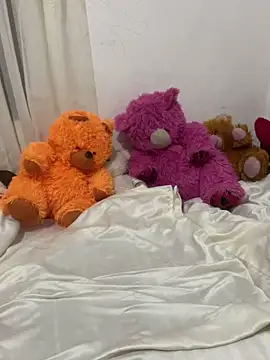 Jecy bee online show from 22, 3, 2025