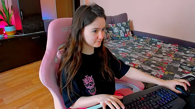 Snapshot of ameli_moon chatting on 11, 4, 2026 ameli moon online show from 11, 4, 2026