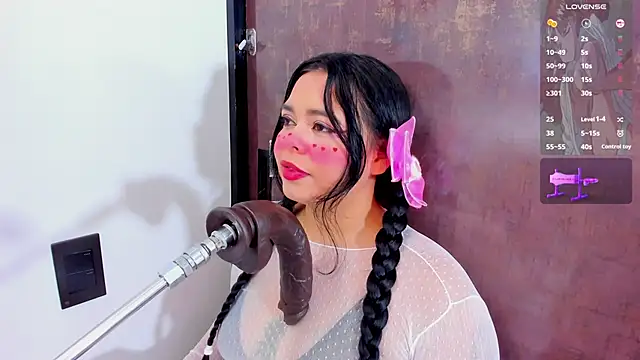 zoi jazmin online show from 4, 3, 2026