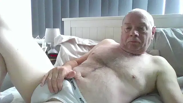 Snapshot of gibbo62 chatting on 25, 3, 2026 gibbo62 online show from 25, 3, 2026
