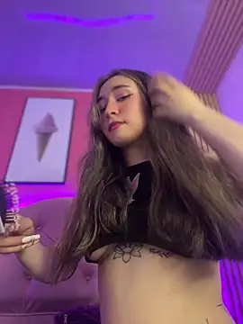 Snapshot of Sophie_LS chatting on 3, 2, 2025 Sophie LS online show from 3, 2, 2025