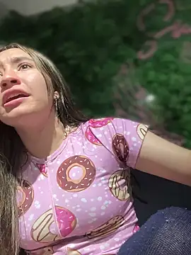 Snapshot of Sophie_LS chatting on 21, 2, 2025 Sophie LS online show from 21, 2, 2025