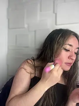 Snapshot of Sophie_LS chatting on 2, 3, 2025 Sophie LS online show from 2, 3, 2025