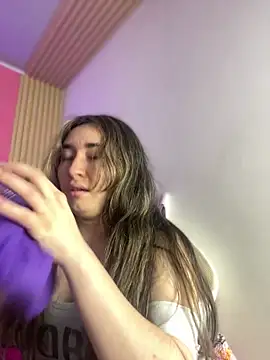 Snapshot of Sophie_LS chatting on 7, 3, 2025 Sophie LS online show from 7, 3, 2025