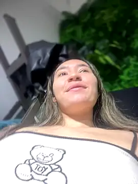 Snapshot of Sophie_LS chatting on 12, 10, 2025 Sophie LS online show from 12, 10, 2025