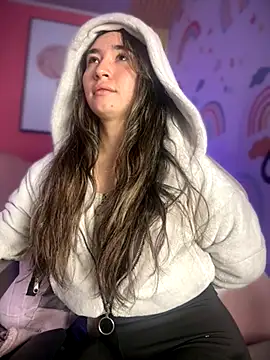 Snapshot of Sophie_LS chatting on 13, 10, 2025 Sophie LS online show from 13, 10, 2025