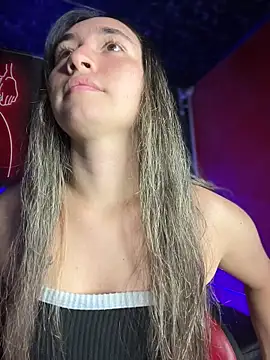 Snapshot of Sophie_LS chatting on 17, 12, 2025 Sophie LS online show from 17, 12, 2025