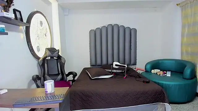 izabellElisa online show from 21, 11, 2025