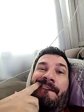 Snapshot of KAZADO_LIBERAL chatting on 7, 10, 2025 KAZADO LIBERAL online show from 7, 10, 2025