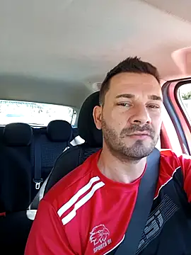 Snapshot of KAZADO_LIBERAL chatting on 13, 10, 2025 KAZADO LIBERAL online show from 13, 10, 2025