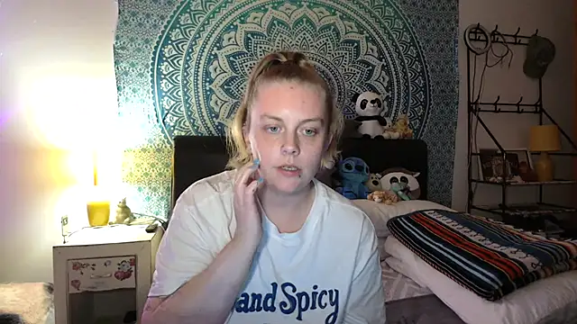 Snapshot of Vixen_Mistress_Ali chatting on 29, 10, 2025 Vixen Mistress Ali online show from 29, 10, 2025