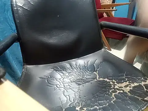 Snapshot of SALLY_OMAR_ chatting on 21, 4, 2026 SALLY OMAR online show from 21, 4, 2026