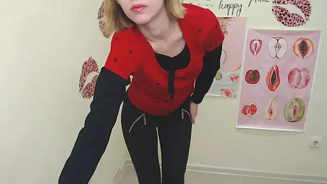 Snapshot of StellaCRL chatting on 13, 1, 2025 StellaCRL online show from 13, 1, 2025