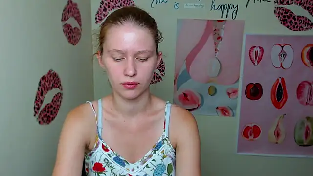 Snapshot of StellaCRL chatting on 13, 9, 2025 StellaCRL online show from 13, 9, 2025