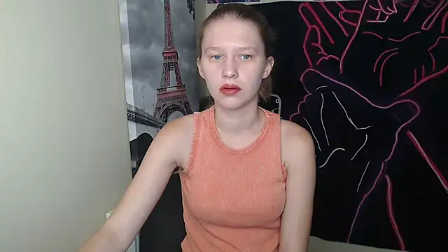 Snapshot of StellaCRL chatting on 19, 9, 2025 StellaCRL online show from 19, 9, 2025