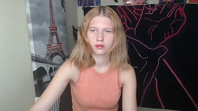 Snapshot of StellaCRL chatting on 24, 9, 2025 StellaCRL online show from 24, 9, 2025