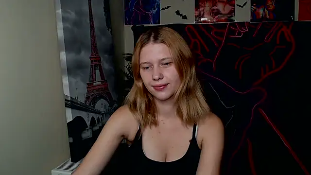 Snapshot of StellaCRL chatting on 19, 10, 2025 StellaCRL online show from 19, 10, 2025