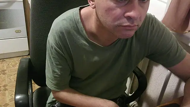 Snapshot of AlDON59 chatting on 10, 10, 2025 AlDON59 online show from 10, 10, 2025