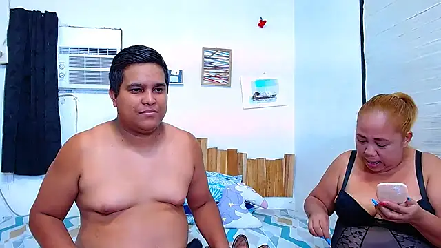 Snapshot of lucasandSofi chatting on 30, 11, 2025 lucasandSofi online show from 30, 11, 2025