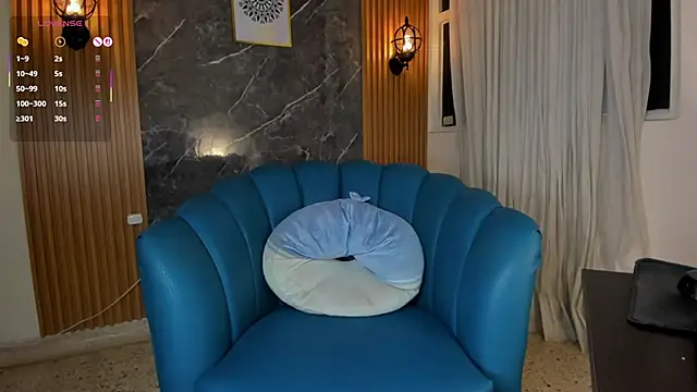 Julie Markk online show from 15, 4, 2026