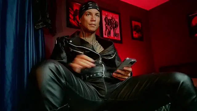 Snapshot of Leonnardo_Jaramillo chatting on 6, 3, 2026 Leonnardo Jaramillo online show from 6, 3, 2026