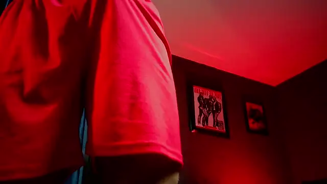 Snapshot of Leonnardo_Jaramillo chatting on 3, 4, 2026 Leonnardo Jaramillo online show from 3, 4, 2026