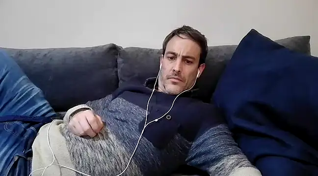 basquehotboy online show from 14, 3, 2025