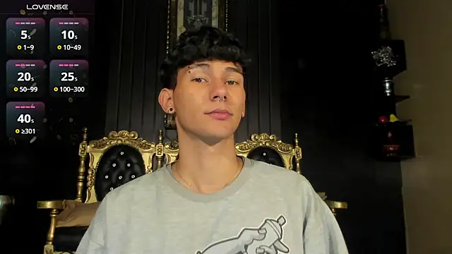 Snapshot of Alexx_tc chatting on 5, 12, 2024 Alexx tc online show from 5, 12, 2024