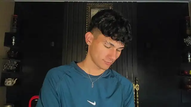 Snapshot of Alexx_tc chatting on 12, 12, 2024 Alexx tc online show from 12, 12, 2024