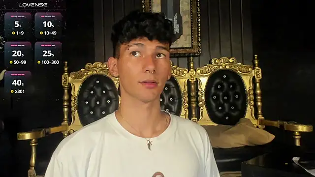 Snapshot of Alexx_tc chatting on 15, 12, 2024 Alexx tc online show from 15, 12, 2024